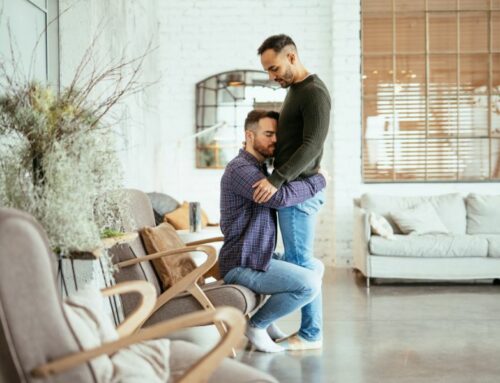 Resolving Complex Trauma: Strategies in Counseling and Therapy for LGBTQ Couples